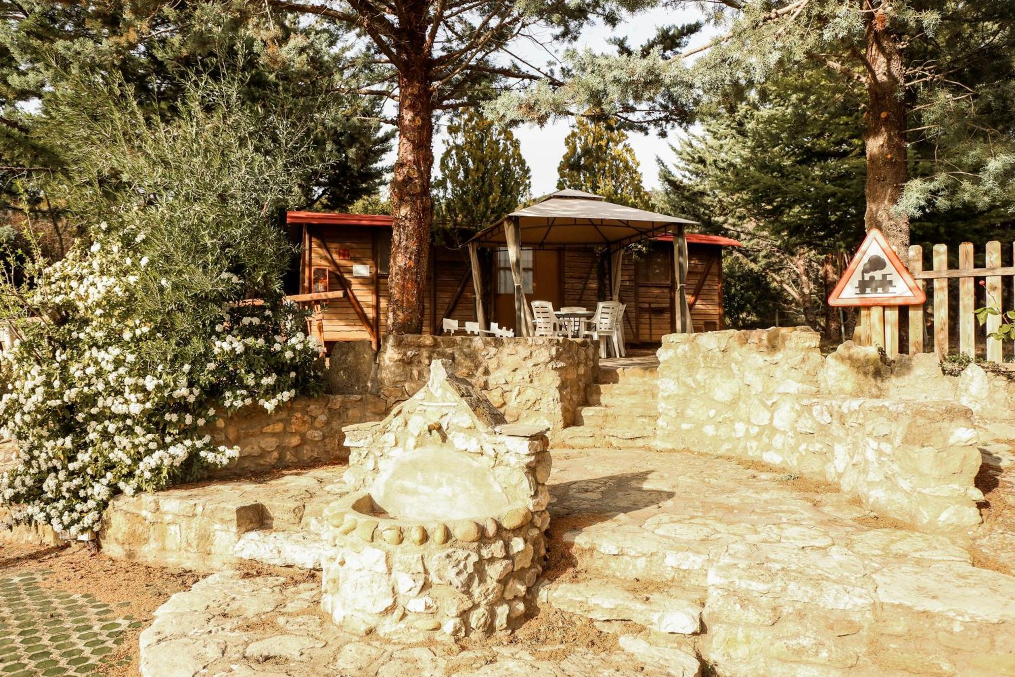 Camping Castillo De Loarre Buitenkant foto
