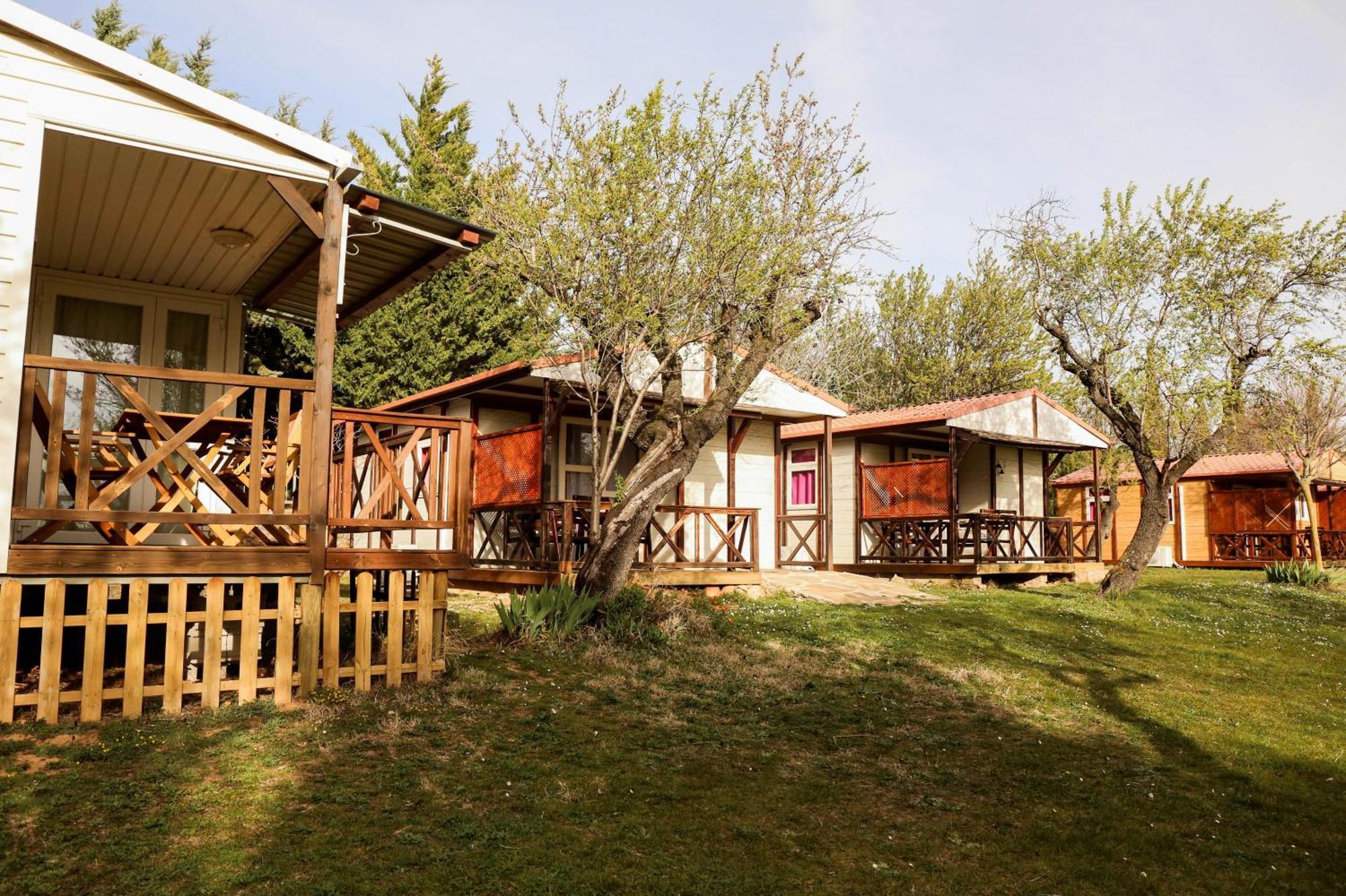 Camping Castillo De Loarre Buitenkant foto