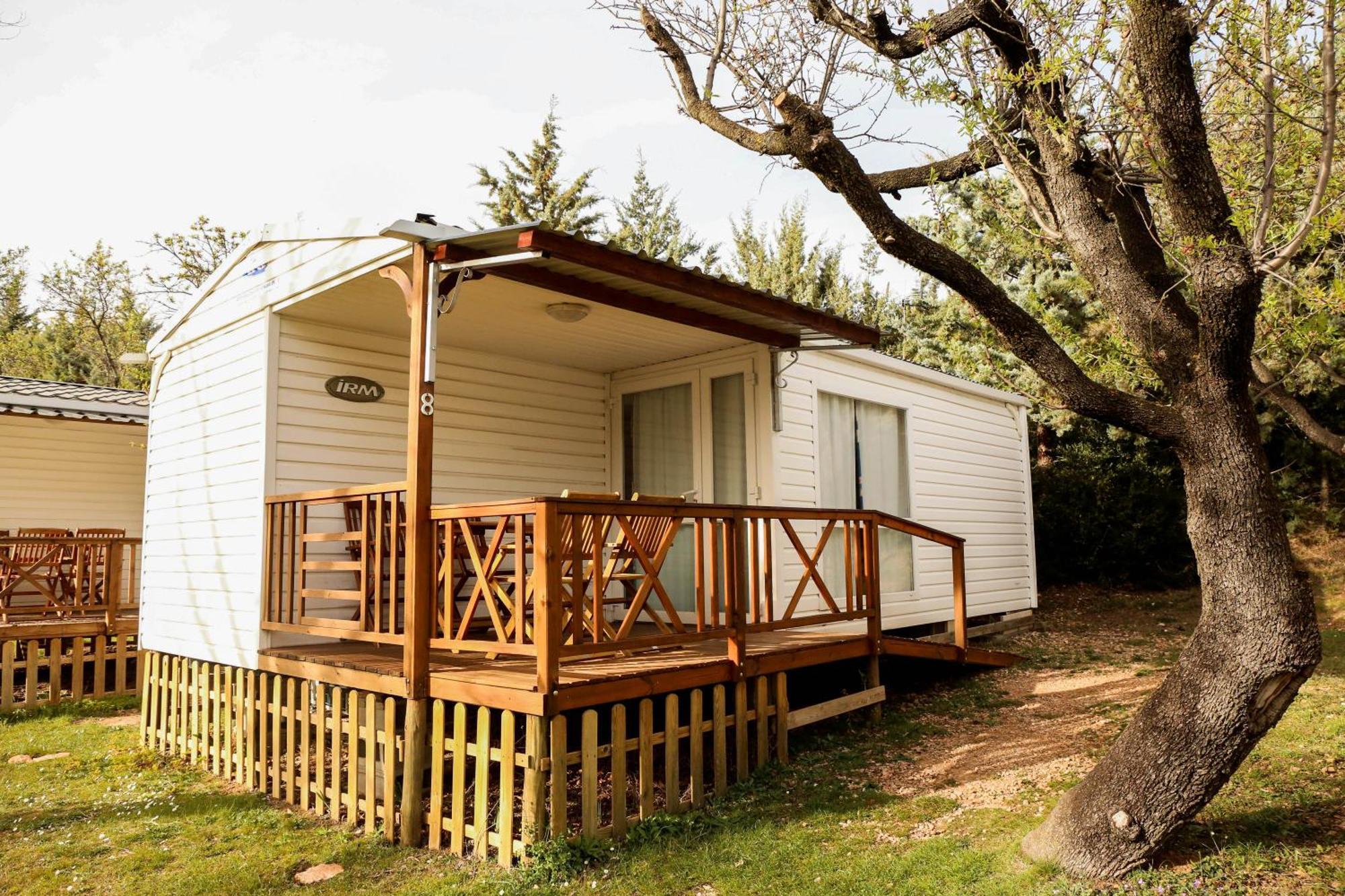 Camping Castillo De Loarre Buitenkant foto