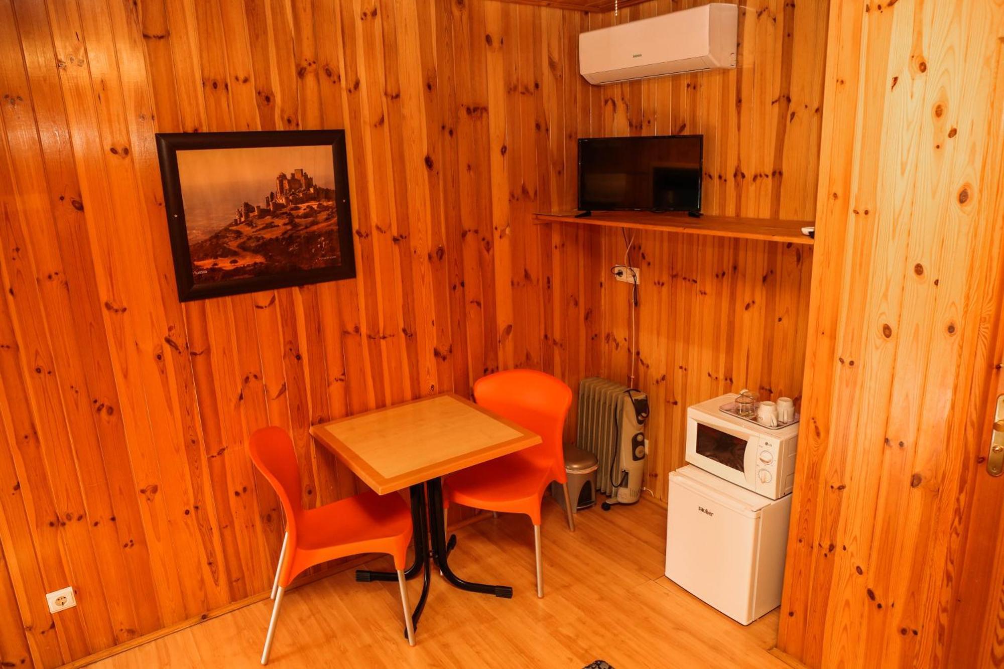 Camping Castillo De Loarre Buitenkant foto